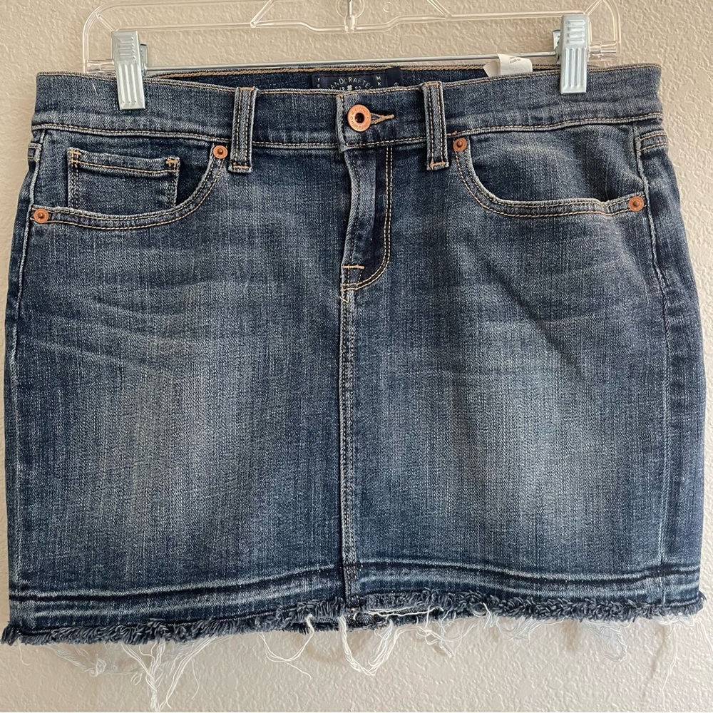 Lucky Brand blossoms mini SZ 8/29